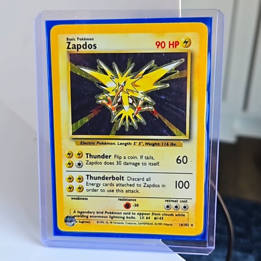 Vintage 1999 ZAPDOS Holo Rare 16/102 Base Set